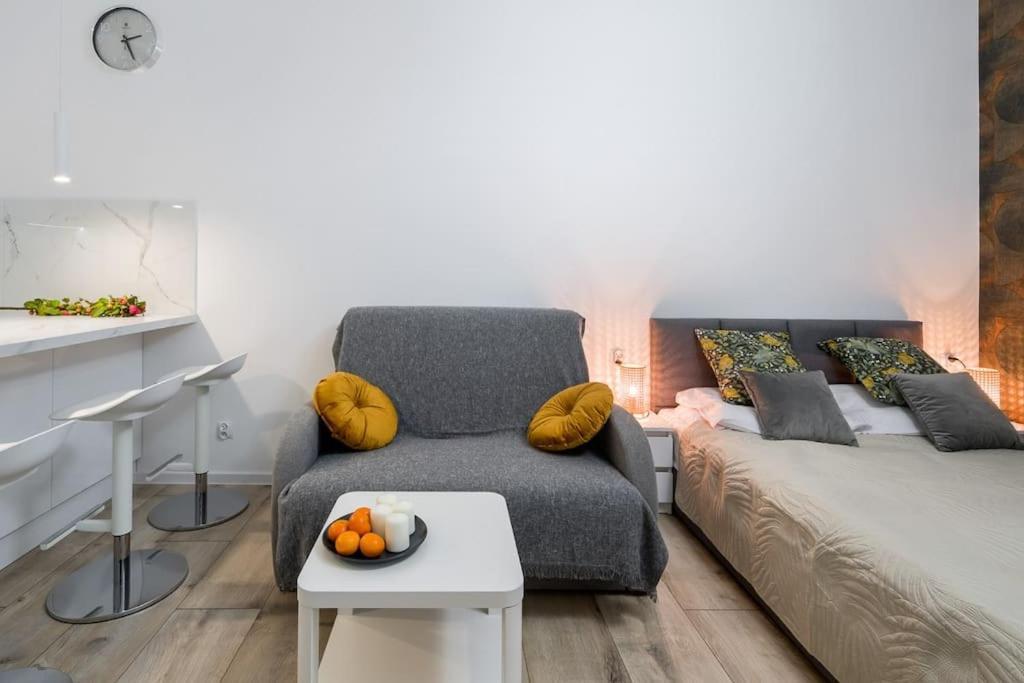 Charming Apartment In Calm And Central Area Красков Екстериор снимка